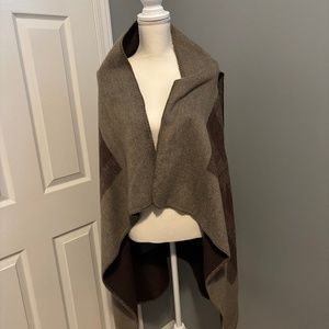 Reversible Sleeveless Sweater Vest
